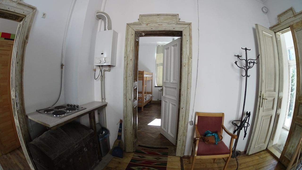 Hostel Mif Ивано-Франкивск Екстериор снимка