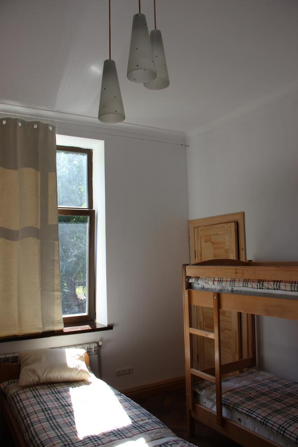 Hostel Mif Ивано-Франкивск Екстериор снимка