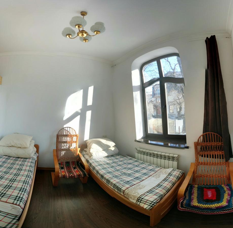 Hostel Mif Ивано-Франкивск Екстериор снимка